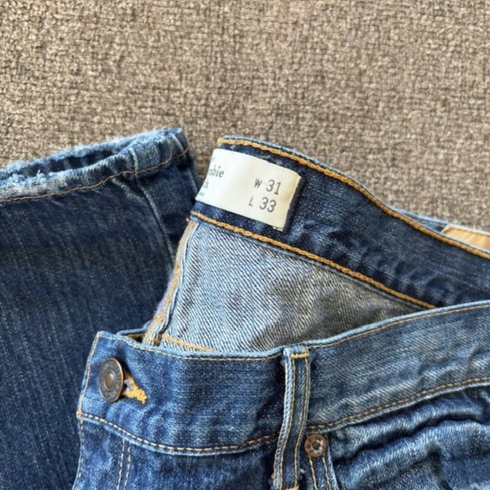 Abercrombie & Fitch Distressed Bootcut Jeans Size 12R Medium Wash Denim W31 L33 - Picture 4 of 10